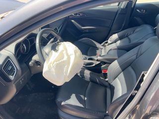 2015 Mazda Mazda3 Hatchback i Grand Touring - Interior Front Seat Image